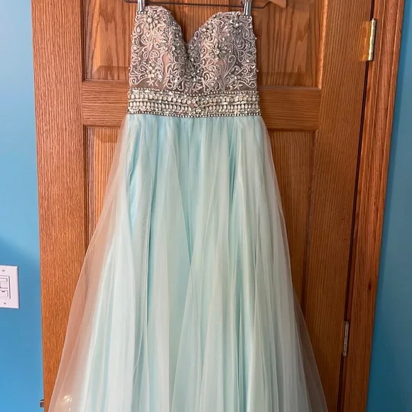 strapless open back dress Berylove Women Princess Blue Tulle Prom Dress with Detachable Sleeves Sequined Corset Lace-Up Back Strapless Formal Dress, Blue / US16W